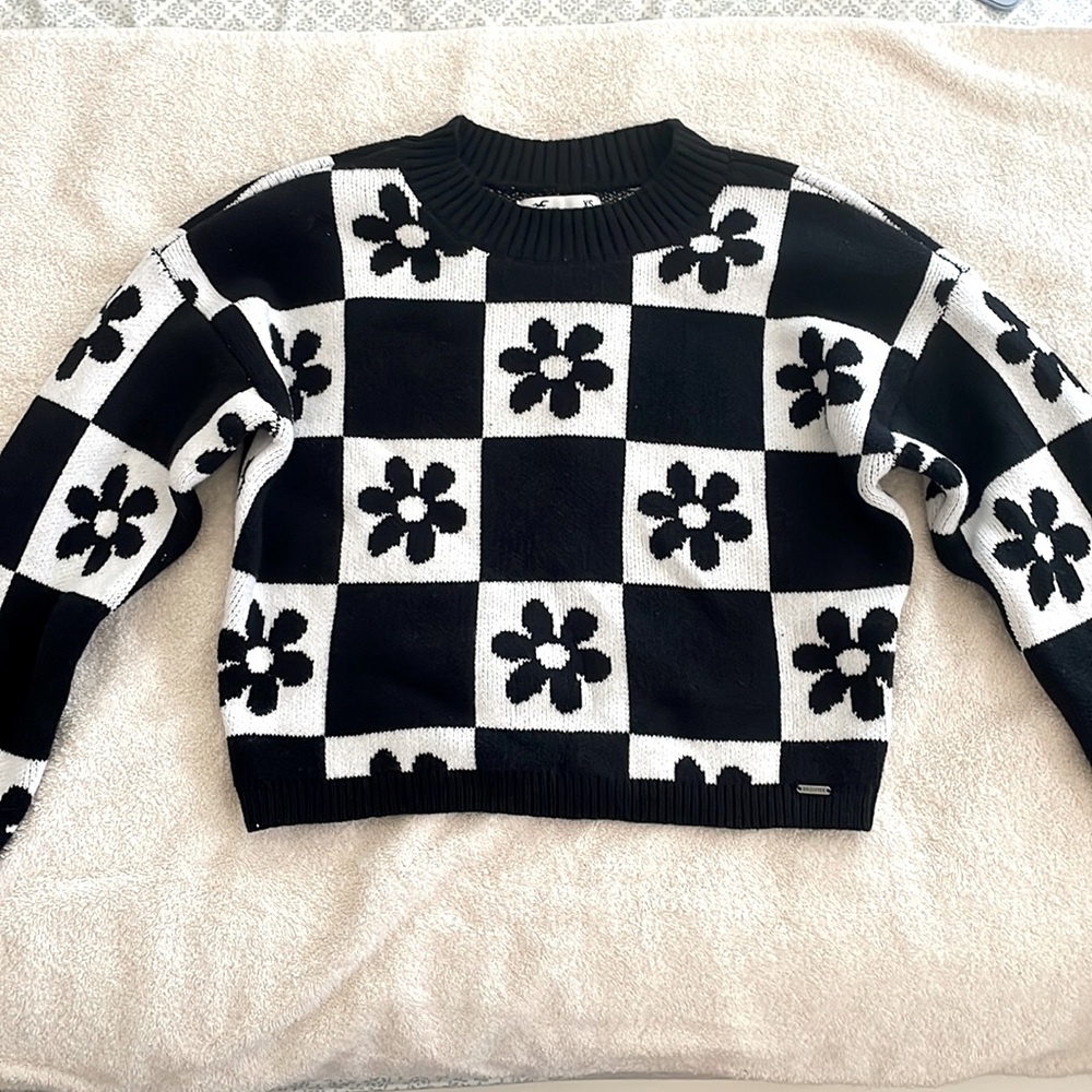 Hollister Patterned Knit Sweater Size XS